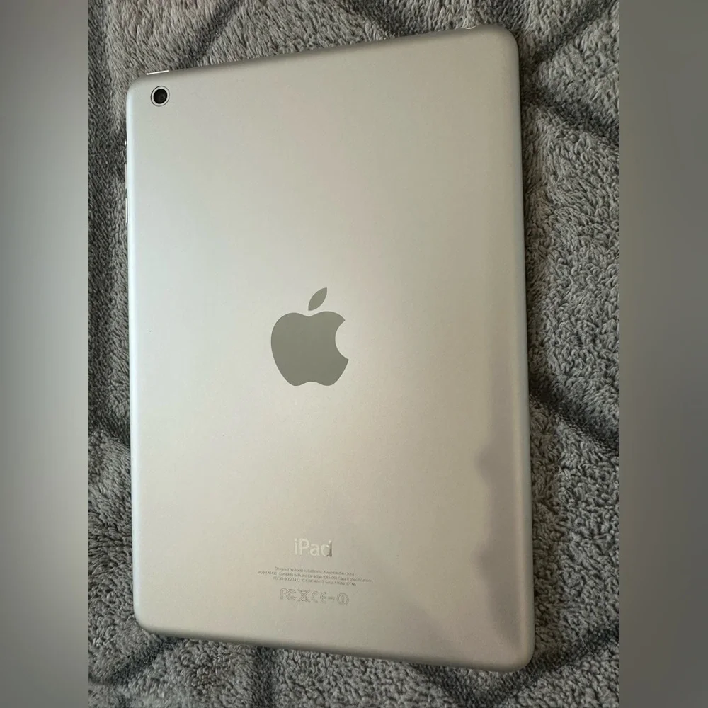 Apple IPad mini-1st generation-16 GB